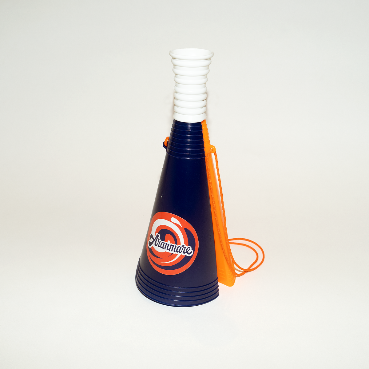 る*る様 【新品】横浜高校　メガホン2セット&メガホンステッカー2枚（おまけ付き る*る様 【新品】横浜高校 メガホン2セット&メガホンステッカー2